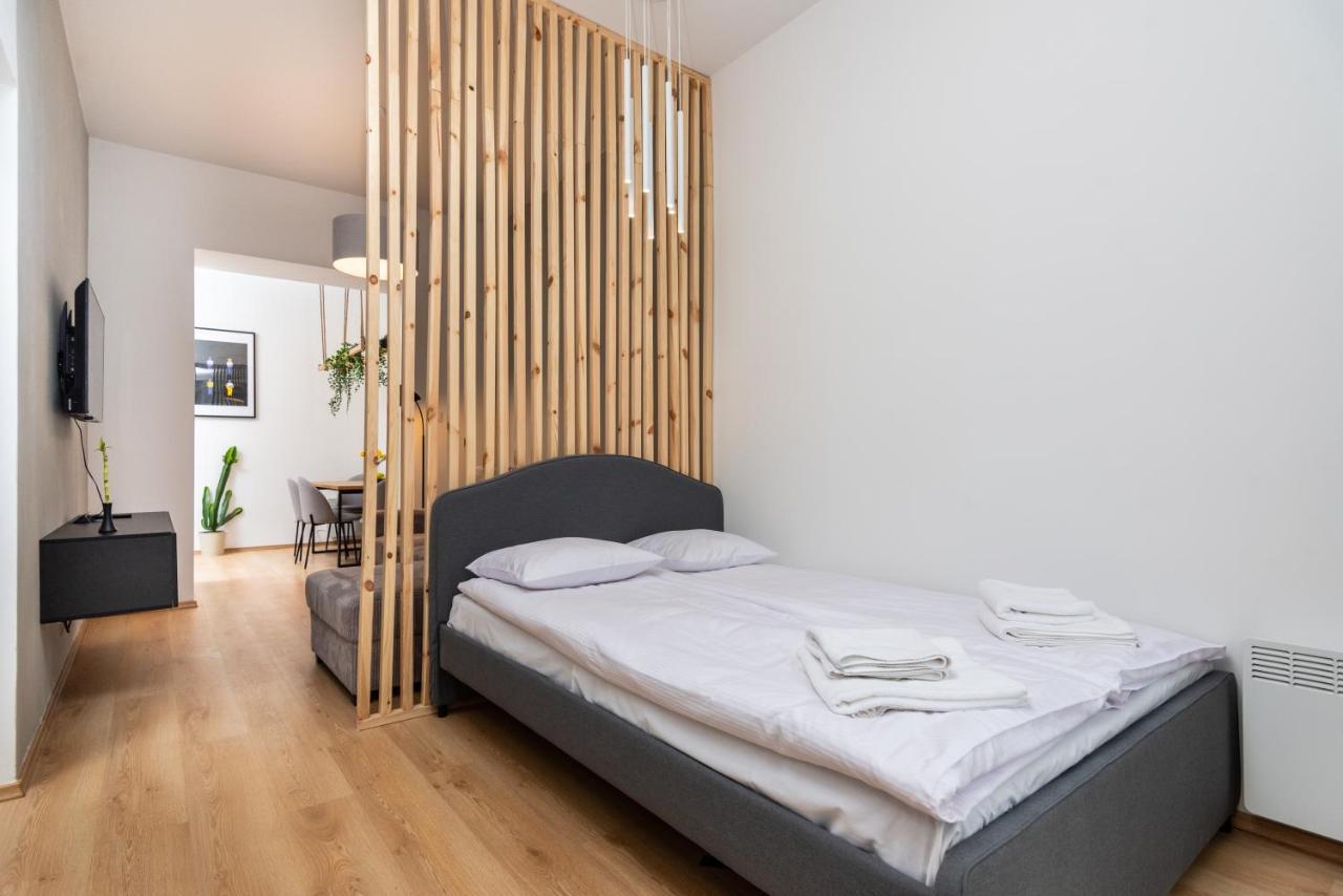 Modern Centrally Located Apartments - By Upstairs Krakow Dış mekan fotoğraf