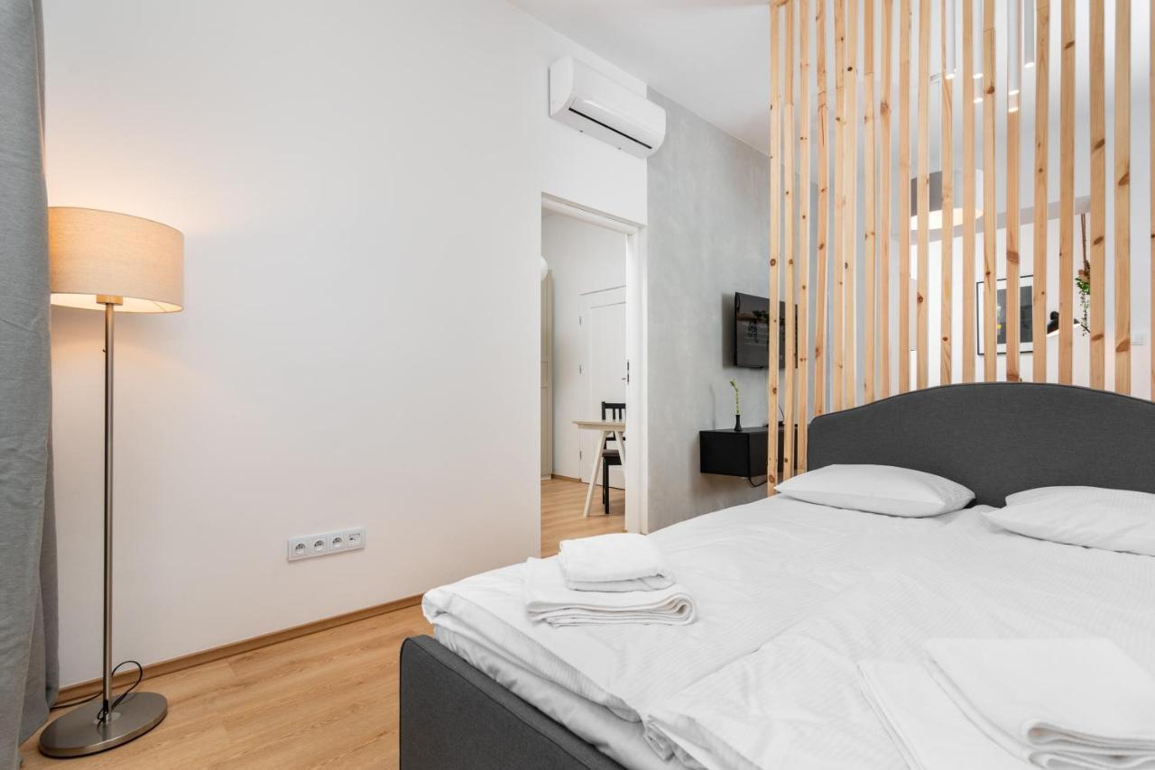 Modern Centrally Located Apartments - By Upstairs Krakow Dış mekan fotoğraf