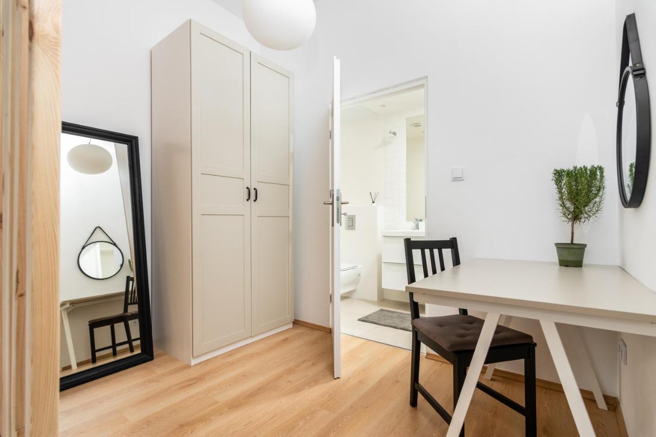 Modern Centrally Located Apartments - By Upstairs Krakow Dış mekan fotoğraf
