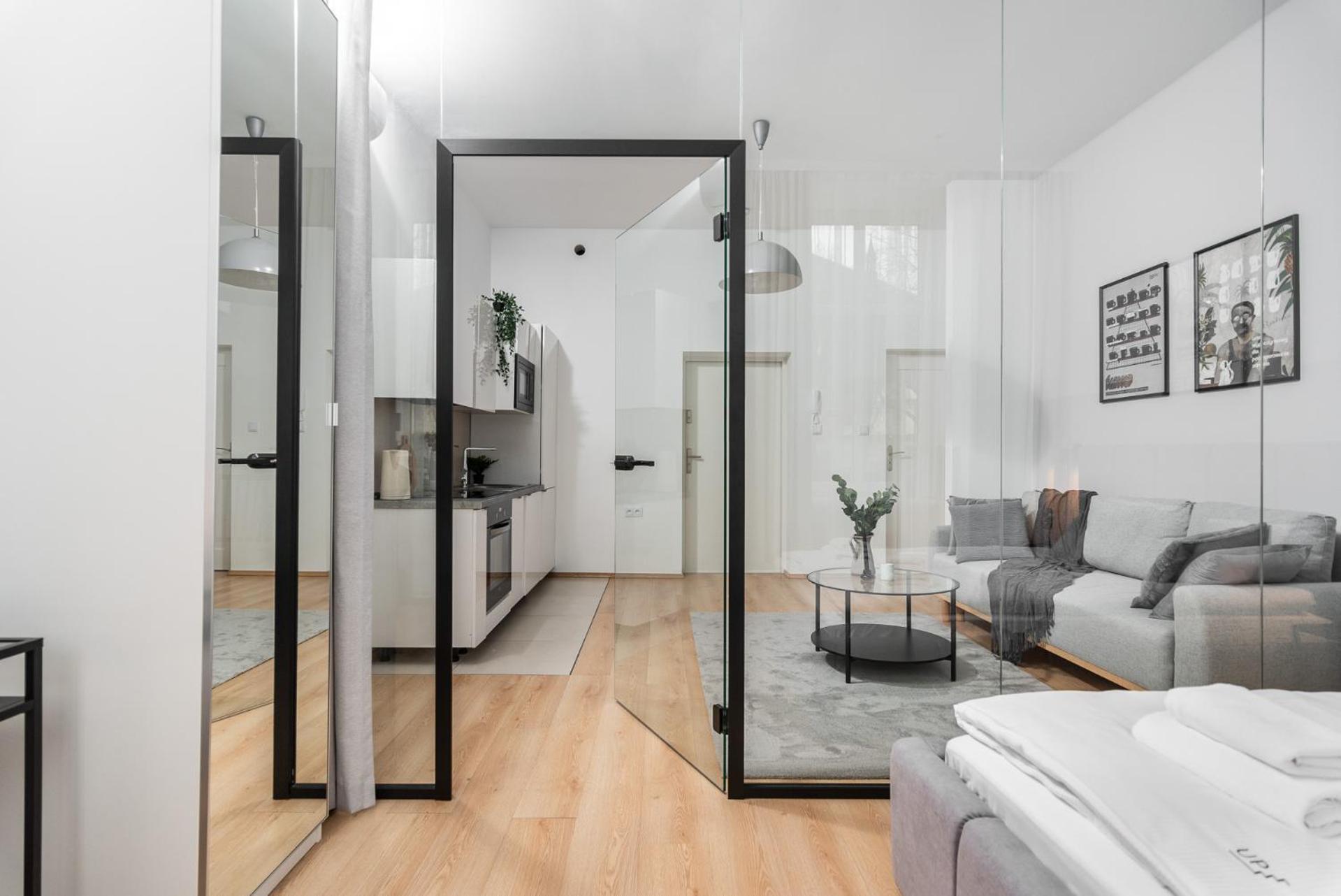 Modern Centrally Located Apartments - By Upstairs Krakow Dış mekan fotoğraf